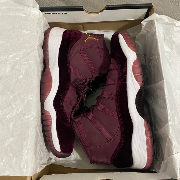 Retro Jordan 11 - Picture 3 of 4